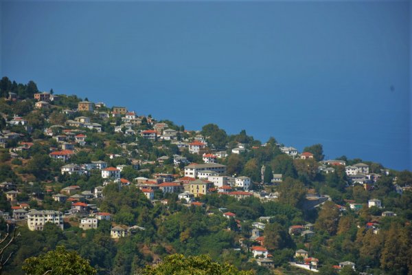 Ποιοί είμαστε