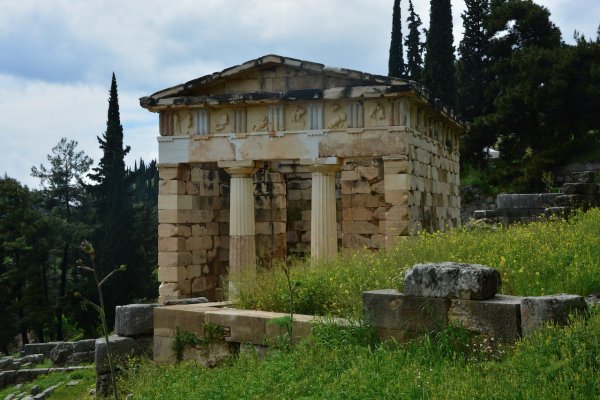 Ποιοί είμαστε